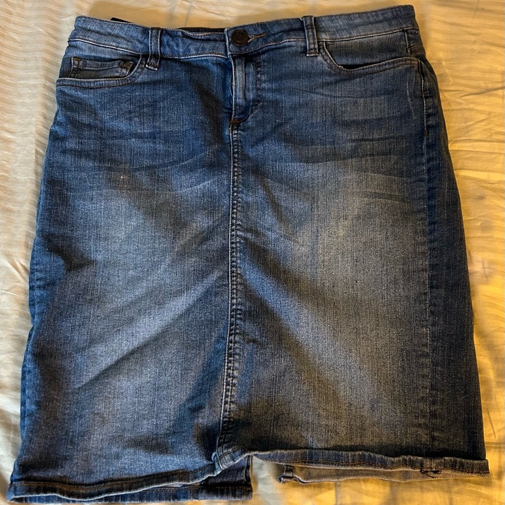 Kurt from the Kloth denim skirt size 6